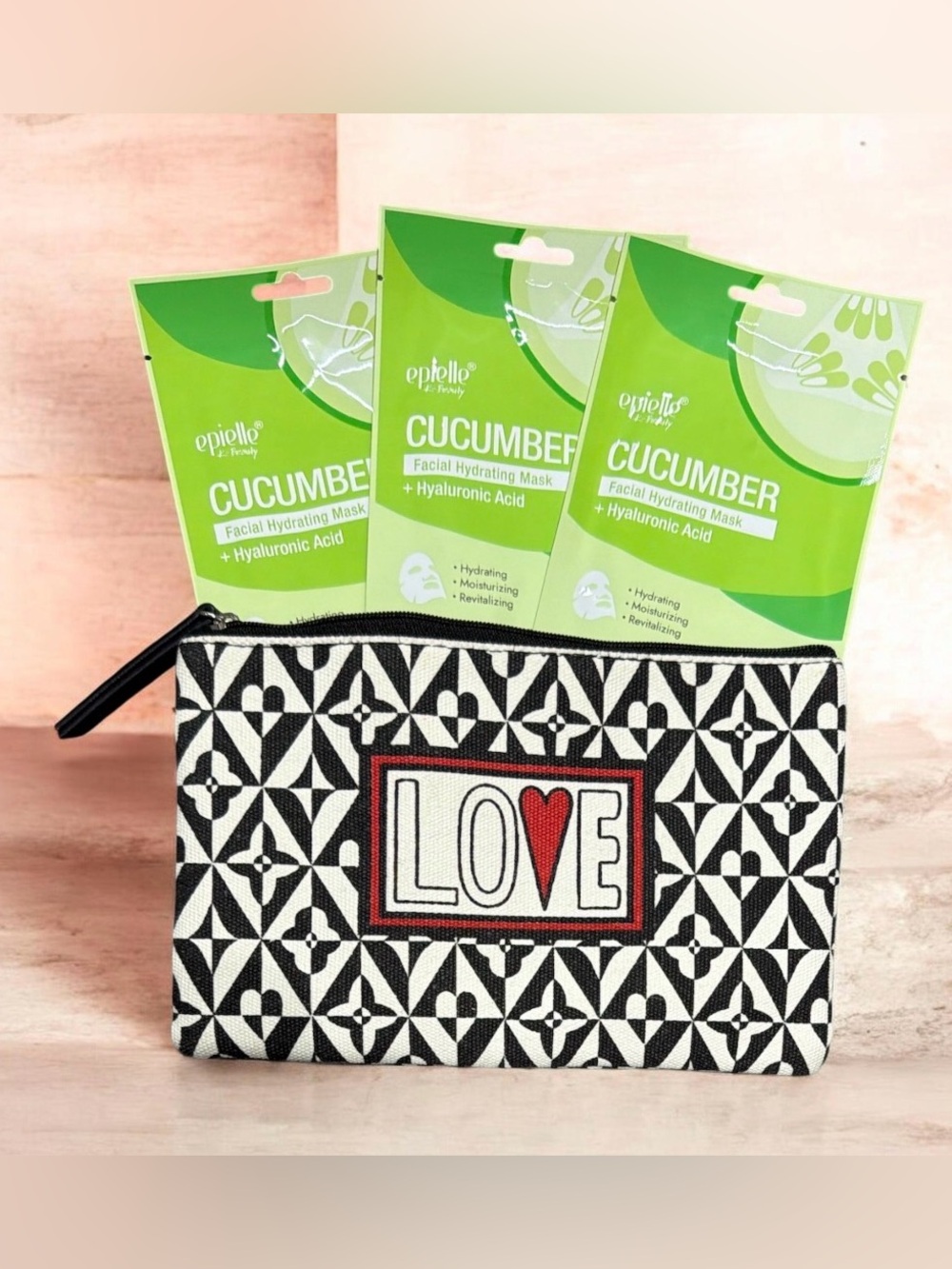 Brighton Tom Clancy LOVE Cosmetic Pouch & Epielle Cucumber Masks Set EUC/NEW
